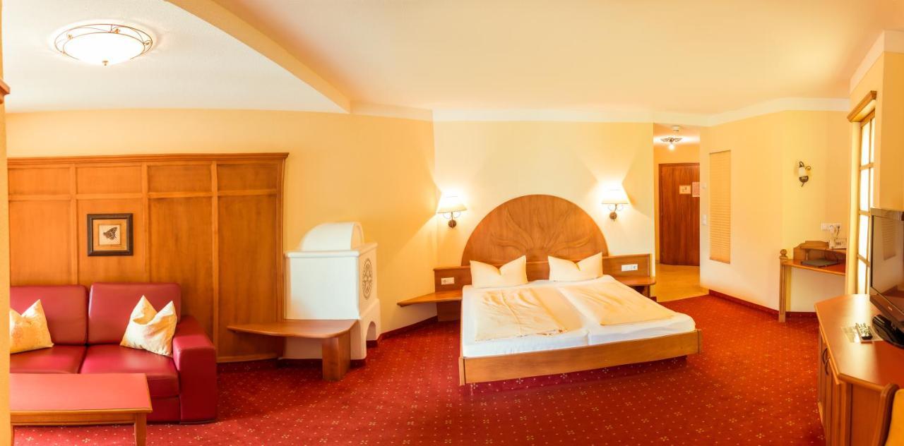 Familien Hotel Mozart Ried im Oberinntal Ngoại thất bức ảnh