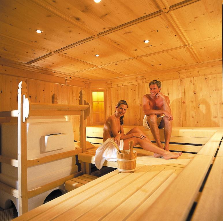 Familien Hotel Mozart Ried im Oberinntal Ngoại thất bức ảnh