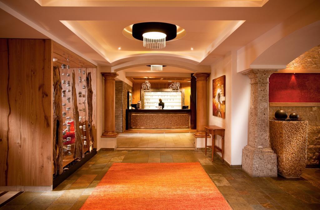 Familien Hotel Mozart Ried im Oberinntal Ngoại thất bức ảnh