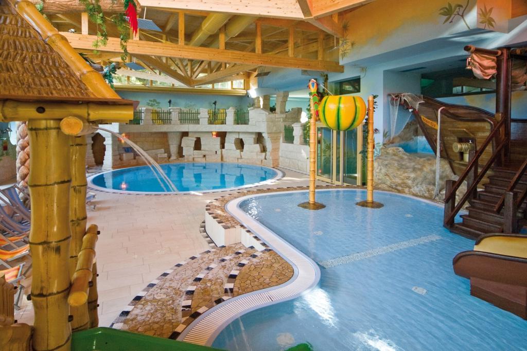Familien Hotel Mozart Ried im Oberinntal Ngoại thất bức ảnh