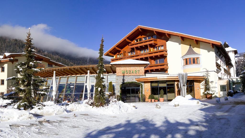 Familien Hotel Mozart Ried im Oberinntal Ngoại thất bức ảnh
