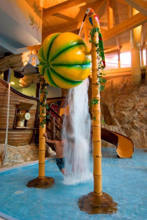 Familien Hotel Mozart Ried im Oberinntal Ngoại thất bức ảnh